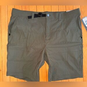 NWT Men’s Free Country Trek Shorts Explorer Series Size 40”Dark Olive 9" Inseam